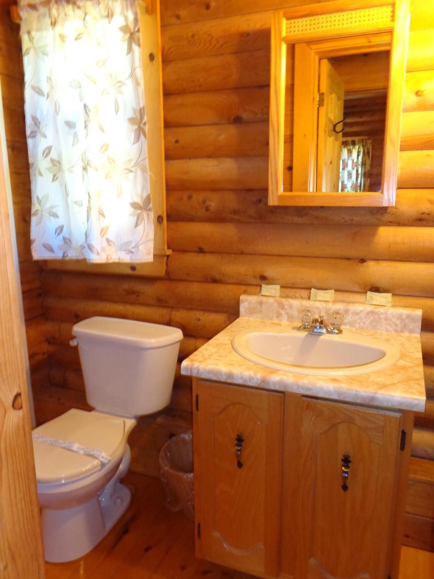 Cajun Cedar Log Cottages Margaree Forks Kültér fotó