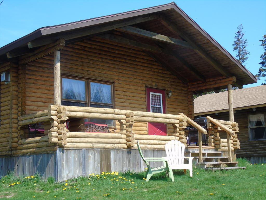 Cajun Cedar Log Cottages Margaree Forks Kültér fotó