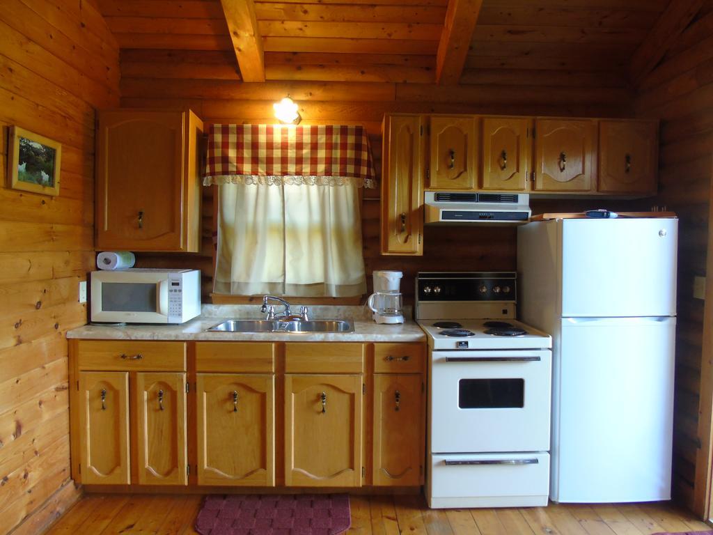 Cajun Cedar Log Cottages Margaree Forks Kültér fotó