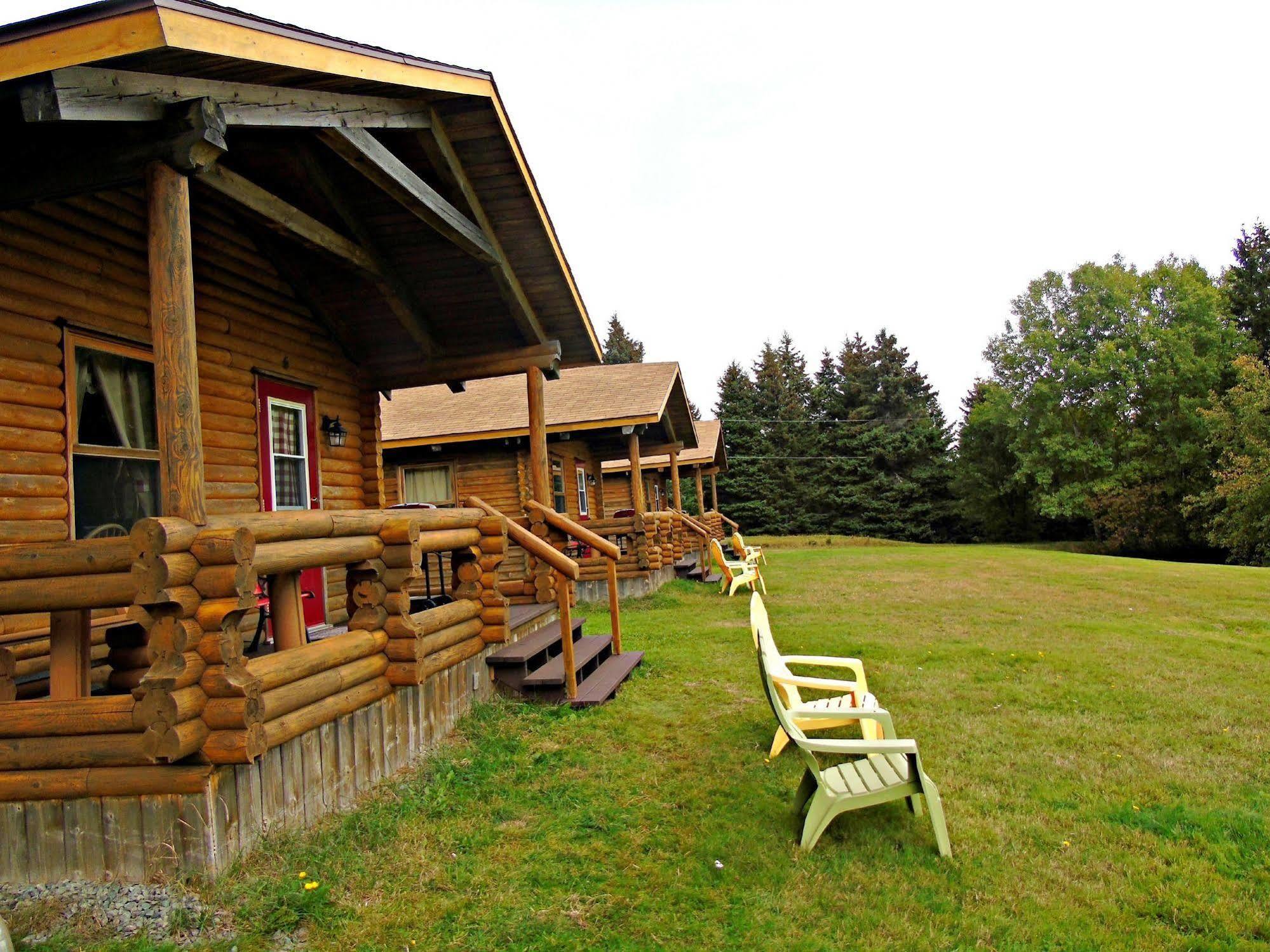 Cajun Cedar Log Cottages Margaree Forks Kültér fotó