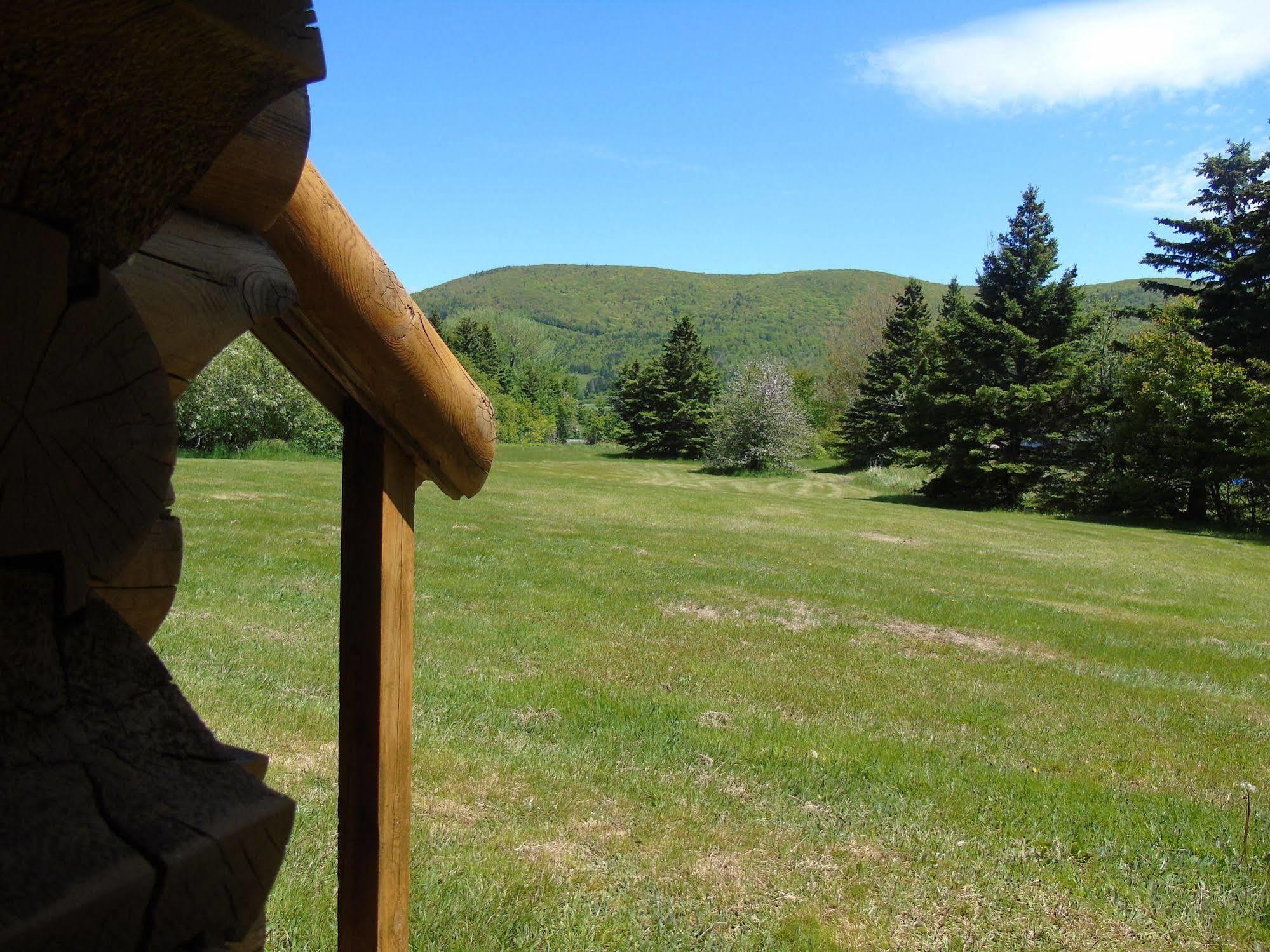 Cajun Cedar Log Cottages Margaree Forks Kültér fotó